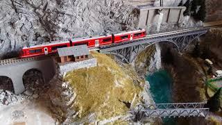 Kölner Alpenbahn Modellbahn Spur N 1:160 Neubau Alpenbahn Schloss Dorf *5