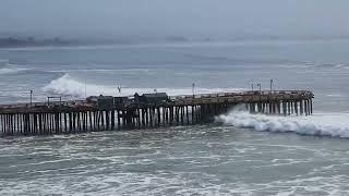 HUGE waves hit pier in La Jolla Cove, San Diego, California