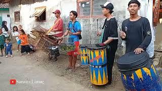 Ikan Dalam Kolam Angklung Putra Cirebon