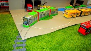 Neuer Gelenkknoten! Dickie Toys Straßenbahn und Gelenkbus Spielzeug