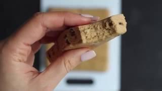 No-Bake Cookie Dough Protein Bars (low sugar, gluten free, vegan)