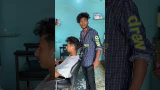 भैया बाल काटते हो  #comedy #realfools #surajroxfunnyvibeo #vikram #naayil