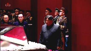 Kim Jong Un visits bier of late revolutionary Choe Thae Bok