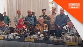 Zahid anggap Hamzah parasit, nafi tawar jawatan Setiausaha Agung UMNO