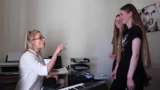 Real Singing Lesson! - Warm ups/ belting/ constriction