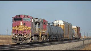 Santa Fe Warbonnet Duo 651 & 695 with RS3L - Lead BNSF L-KAN0341 (Pampa Local)