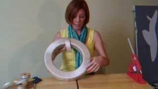 Carolyn Braden's TOIE!  How to Make a Ribbon Wreath!