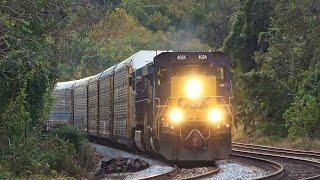 CSX SD40-3 Leads Afternoon Q276 in Relay