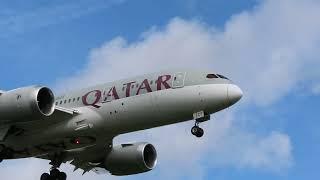 QATAR AIRWAYS BOEING 787-8 DREAMLINER A7-BCF ARRIVING INTO BIRMINGHAM AIRPORT 25/09/23