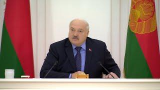 Лукашенко: В тайниках в квартире, в загородном доме изъяты денежные средства на сумму более $3,2 млн