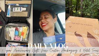 DAILY VLOG | Flight Attendant Anniversary, Fall TEA & Hotel Tours