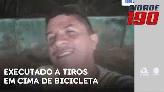 Homem é executado a tiros em cima de bicicleta quando passava em rua para encontrar alguém