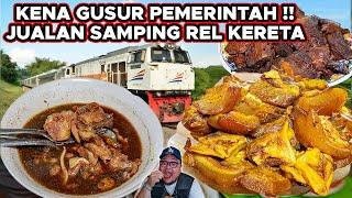 KENA GUSUR!! TERPAKSA PINDAH DI SAMPING REL KERETA API SENEN..