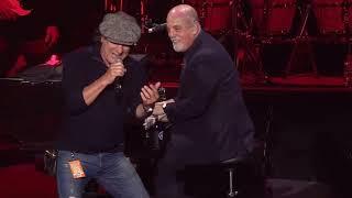 Billy Joel & Brian Johnson: You Shook Me All Night Long (Live at Madison Square Garden 21/03/2014)