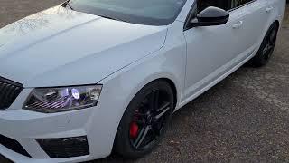 Skoda Octavia VRS white pearl Maxton Design