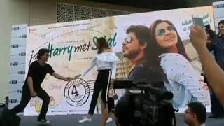 Shah Rukh Khan & Anushka Sharma Promotes Jab Harry Met Sejal In Delhi SGT University