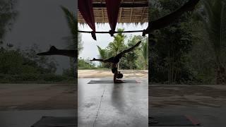 Что мотивирует двигаться каждый день? Смотри тут ️ https://t.me/Yoga_with_Alena_bot #тренды #йога