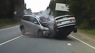 Brutal Car Accidents 9