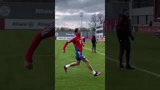 Leon Goretzka’s goal celebration « SIIIIIIIUUUUU! »#bayernmunich #football #goretzka #foryou #fypシ