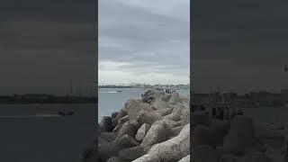 Gommone si schianta sugli scogli a Marina di Ravenna