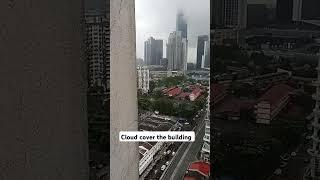 Cloud covers the building মেঘে ঢেকে রেখেছে বিল্ডিং।  #malaysia #kualalumpurtravel #travelvlogger