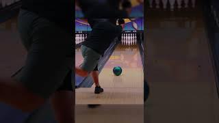 Make it look easy #bowlingleague #bowlingisfun