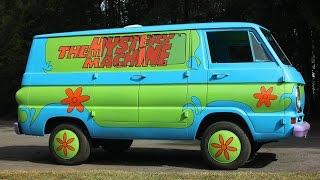 Movie Buff Builds Scooby Doo’s 'Mystery Machine' Van