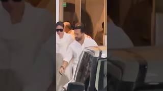Kareena Kapoor Khan Saif Ali Khan Karishma Kapoor Return Mumbai Spotted At Private Airport