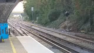 707017/707009 Arriving Feltham.