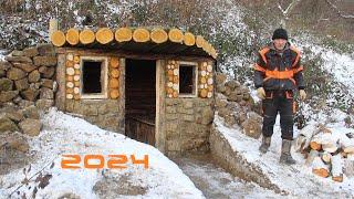 Building a Warm Shelter in the Wild Woods. Bushcraft Survival HOUSE UNDERGROUND | ASMR
