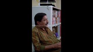 "പത്ത് മിനുട്ടിൽ കൂടുതൽ നേരം ഇരുന്നാൽ താൻ എന്നെയും വാർത്തയാക്കും" " #MovieReels