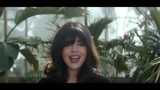 Nikki Yanofsky - C'est Si Bon (Official Music Video)