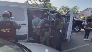 Federal immigration agents raid San Diego restaurants