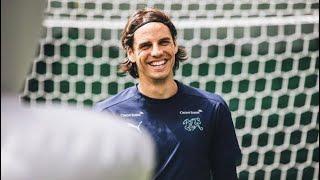 Yann Sommer | Yann Sommer playing guitar | Sommer Goalkeeper