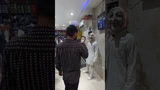 daina pahuchi kapde ki dukan guru collection par || #shorts #trending #ghost #prank #publicreaction