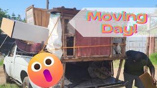 the big day/moving day/exhausted/Marilyn & Elvis Aluzimbi Volg