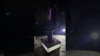 DRSSTC @oneTesla  220v half bridge Tesla coil