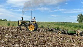 John Deere 720 diesel pulling a surflex tiller