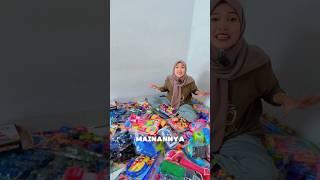 Banyak banget mainan Abil dan Arash ini semua koleksi dari Ocean Toys