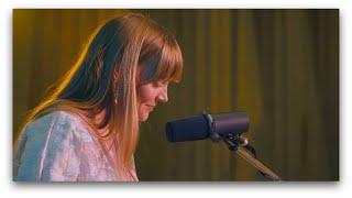 Courtney Marie Andrews - "Ships In The Night" (Live at the Parthenon Nashville)