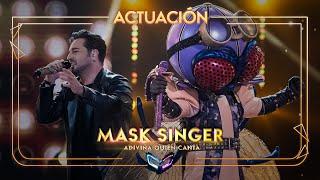 La Mosca y David Bustamante cantan 'Dos hombres y un destino' | Mask Singer: Adivina quién canta