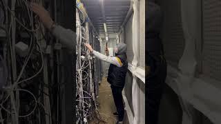 Майнинг-отель по 4.1р за кВт, охрана и обслуживание входит в стоимость розетки #shorts