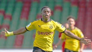 Youssoufa Moukoko ● BEST 15 YEARS OLD PLAYER ● AMAZING SKILLS