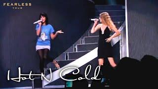Taylor Swift & Katy Perry - Hot N Cold (Live on the Fearless Tour)