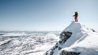 Off-piste skiing from the top of Gaustatoppen in Telemark, Norway