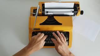 Tony's Typewriters - Erika model 100