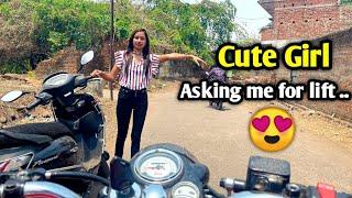 Cute Girl Asking For Lift  Public Reaction -| Manoj Dey | Moto Vlog |