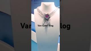 #luxuryvlogs #nycvlog #vancleef #vancleefandarpels #jewelryaddict #jewelrydesigner #highjewellery