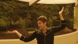 Legion FX: Dan Stevens 1x01 Scene   David Dream   Dance Serge Gainsbourg