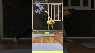 Đứng bằng 1 chân và 1 tay - part 2  | Standing on 1 leg and 1 hand | Practice with me